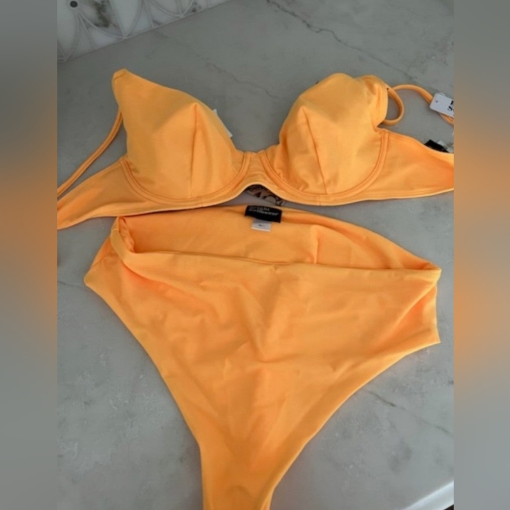 NWT bright swimwear brand bikini